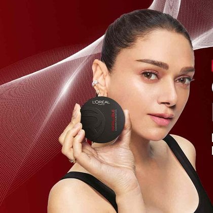 Matte compact powder oil control finish